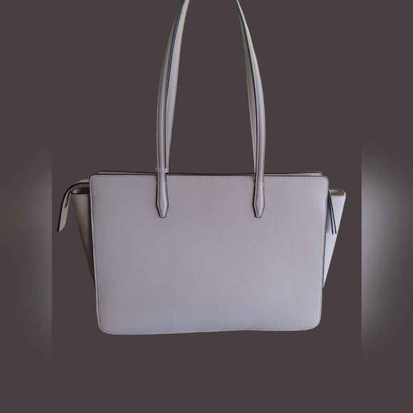 📣✨️RAFFLE!! NWT TORY BURCH RAFFLE! - Picture 3 of 12